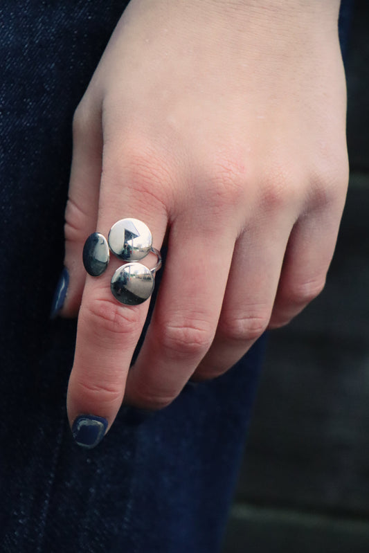 3 dots ring