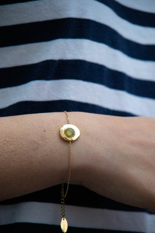 Green stone bracelet