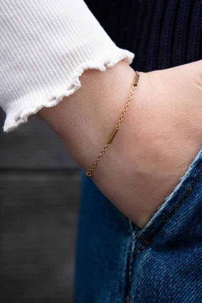 Bar bracelet
