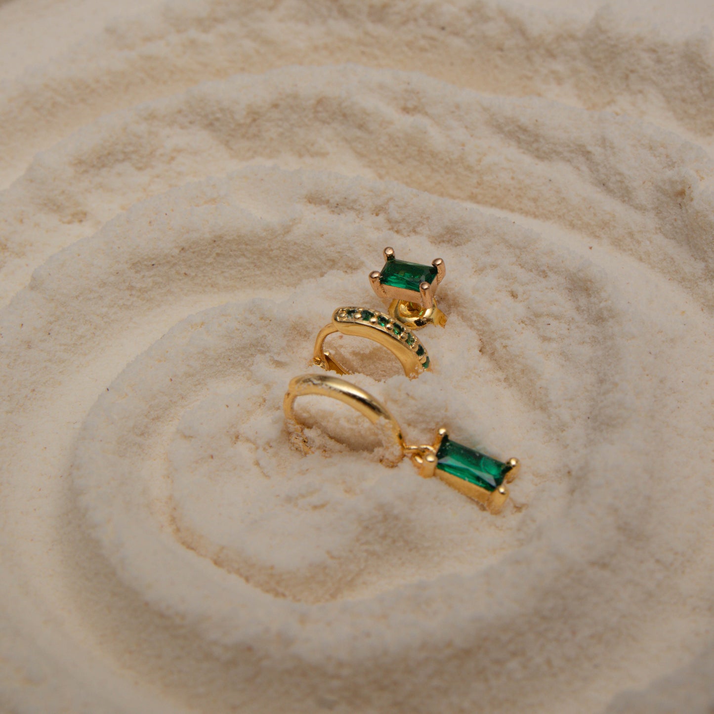 Green earrings set