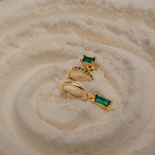 Green earrings set