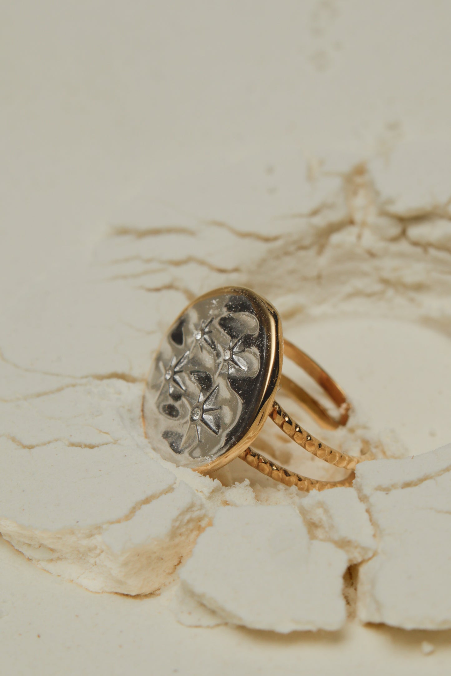 Round star ring