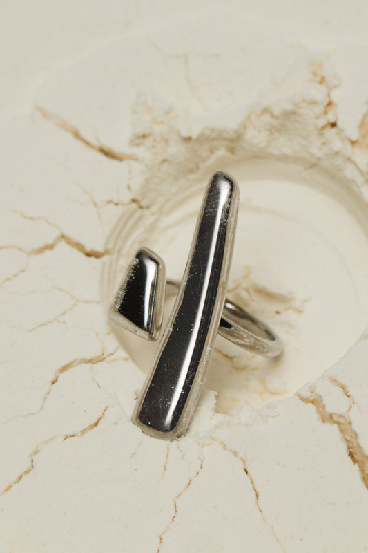 Classy ring