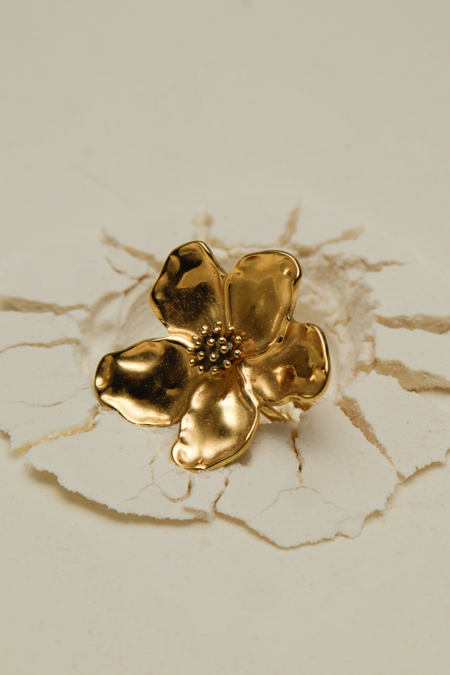 Daisy ring
