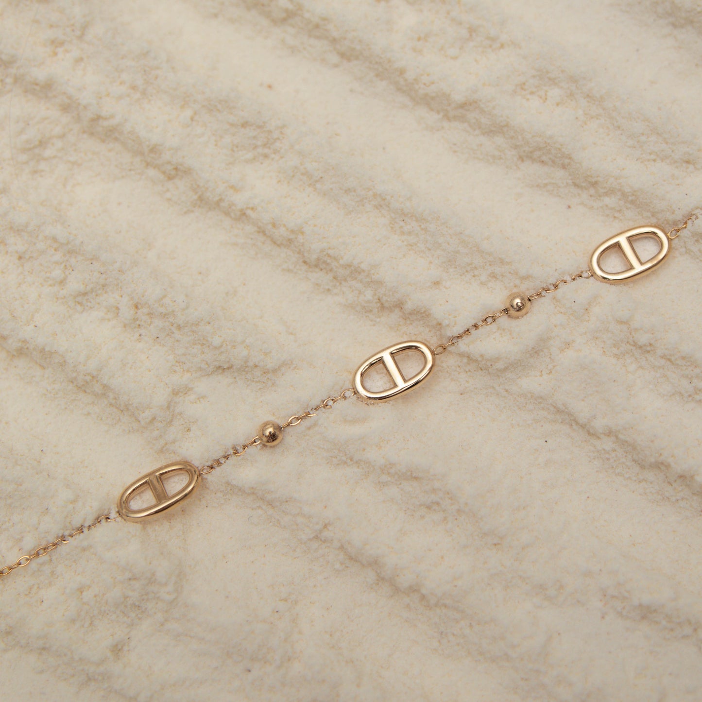 Oval bracelet