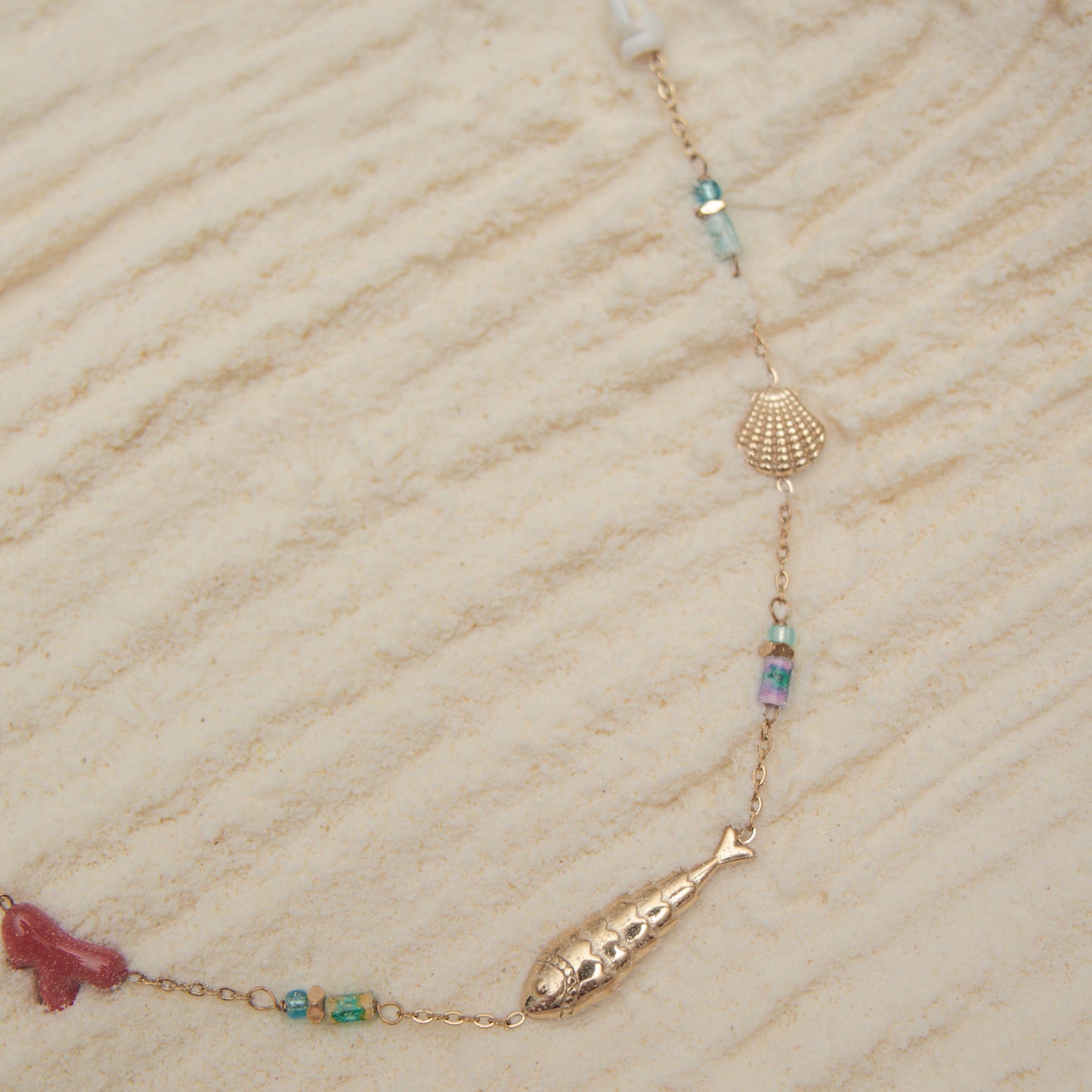 Colourful fish necklace