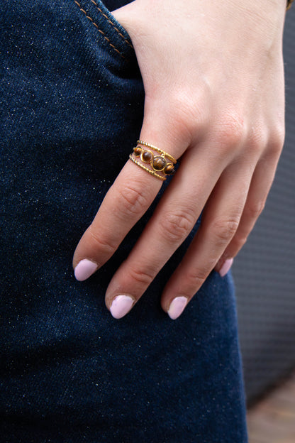 Brown stones ring