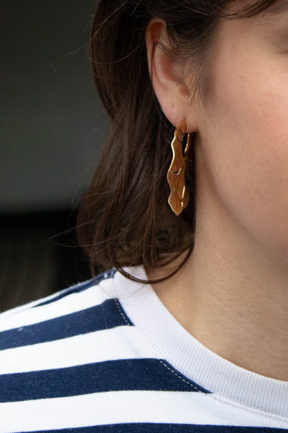 Wave earring